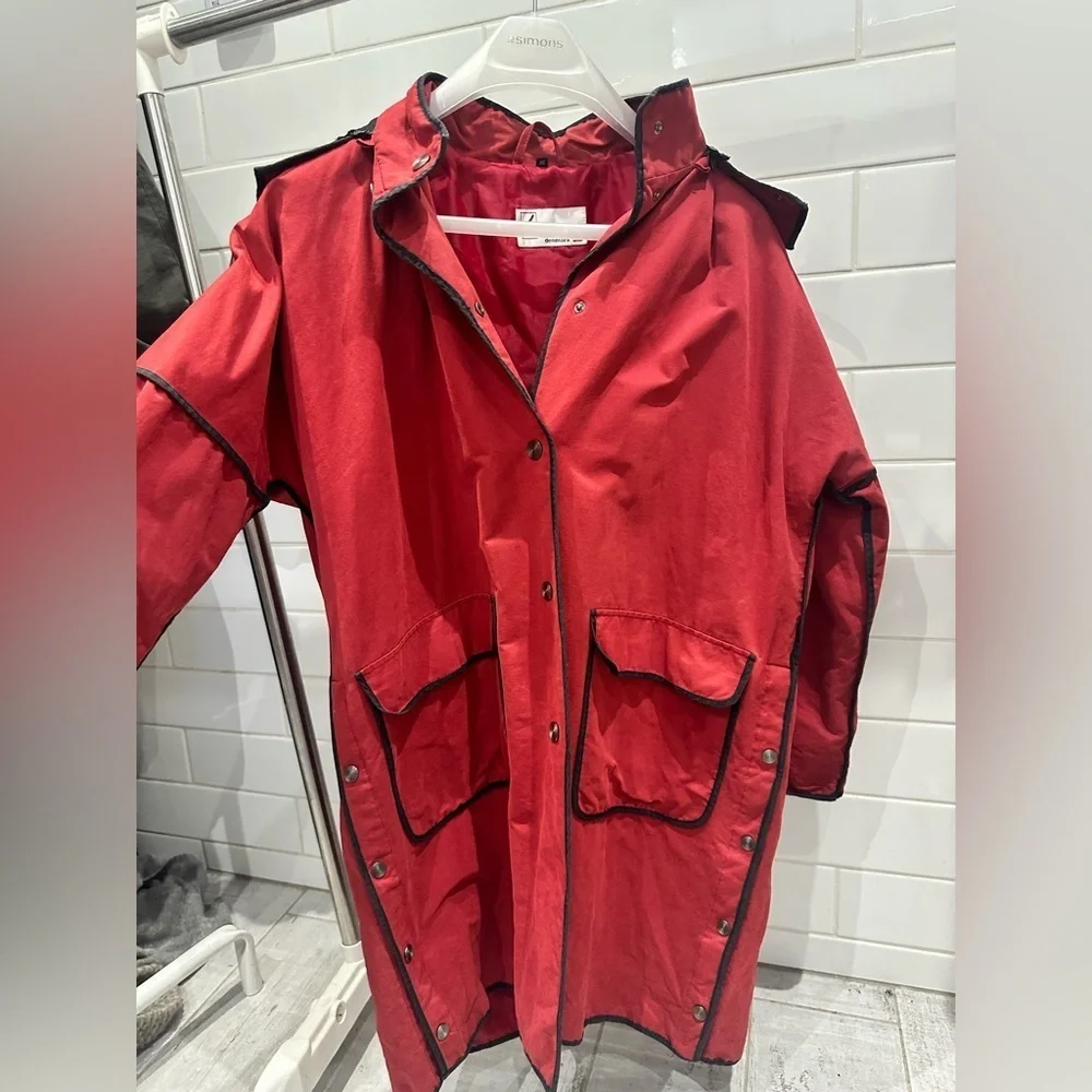 Vintage Herluf Design Denmark Red Rain Jacket – Size 38 – Hooded & Lined - Picture 5 of 5